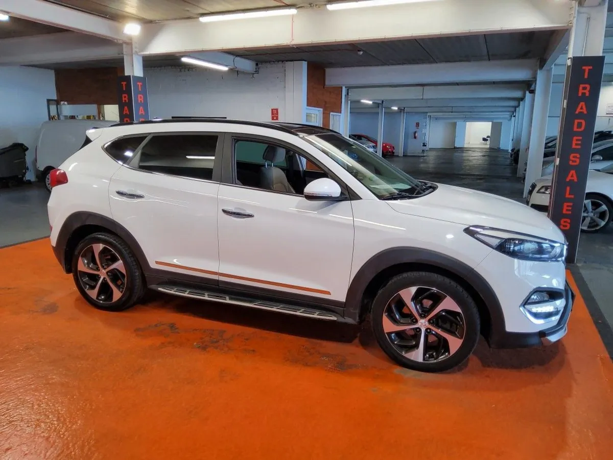 Hyundai Tucson 1.6 Executive Petrol - Image 3