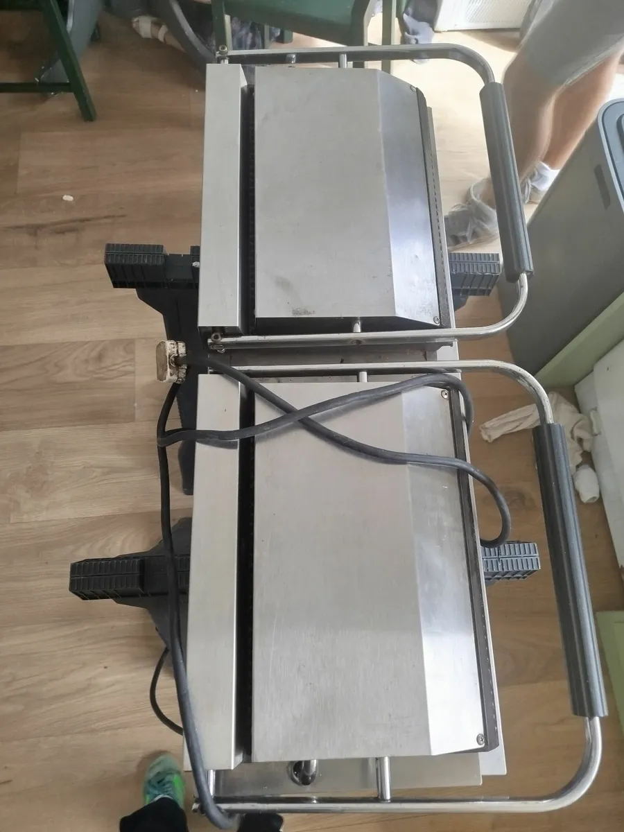 Commercial Panini grill - Image 1