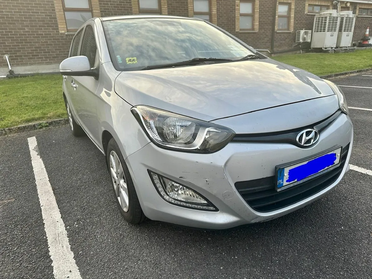 Hyundai i20 2013 1.4L Automatic *Low mileage* - Image 3
