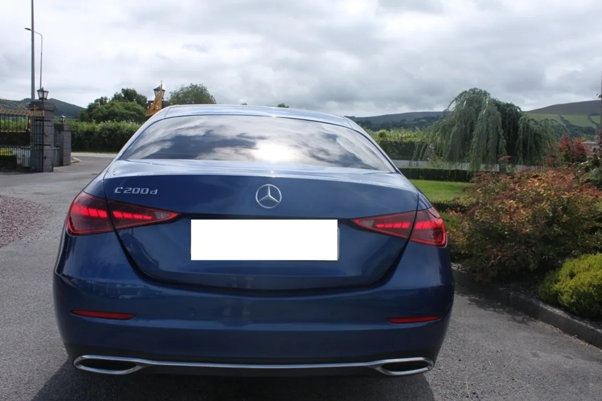 Mercedes-Benz C200 D, 2022  (New Model) - Image 2