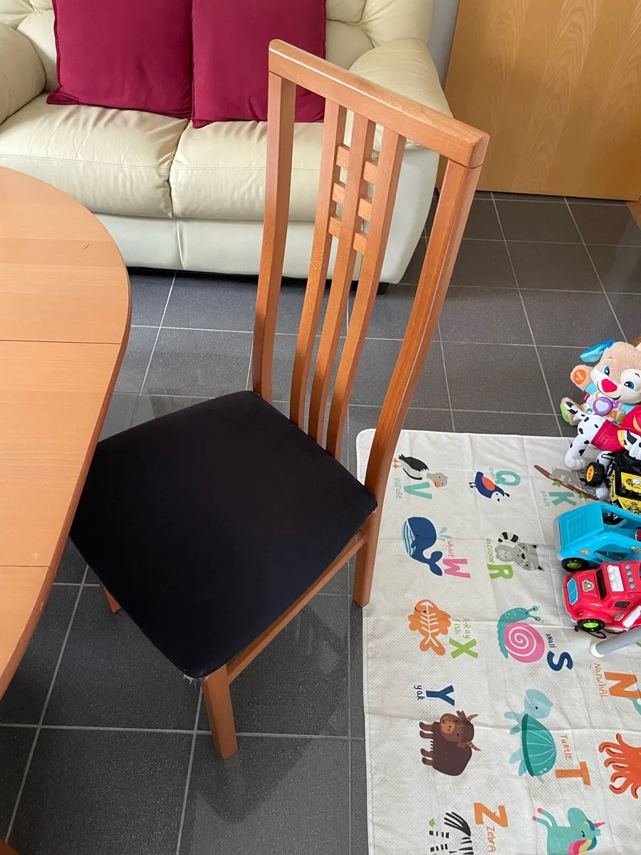 Kitchen Table and chairs - Image 2