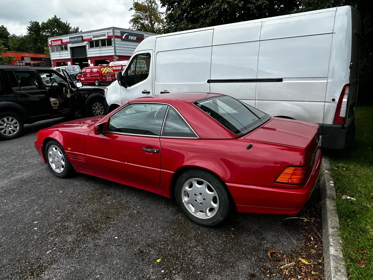 1990 Mercedes 300SL convertible - Image 3