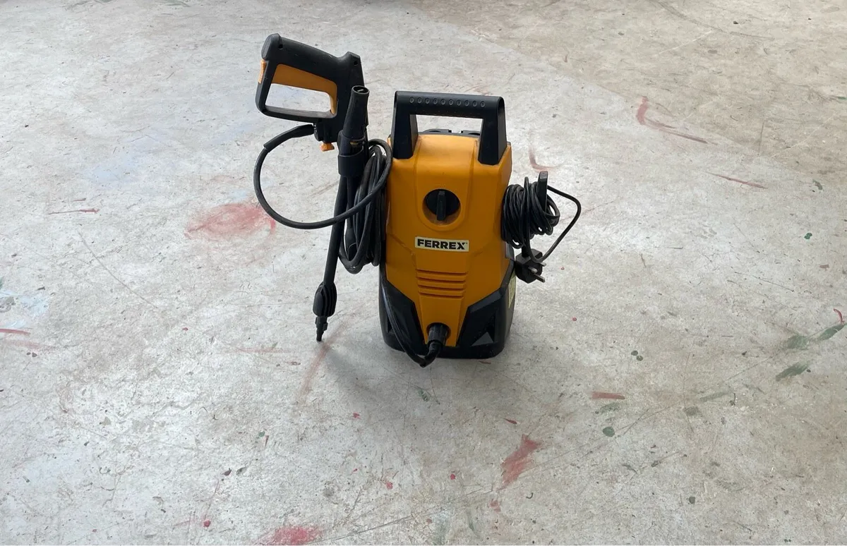 Power washer - Image 1