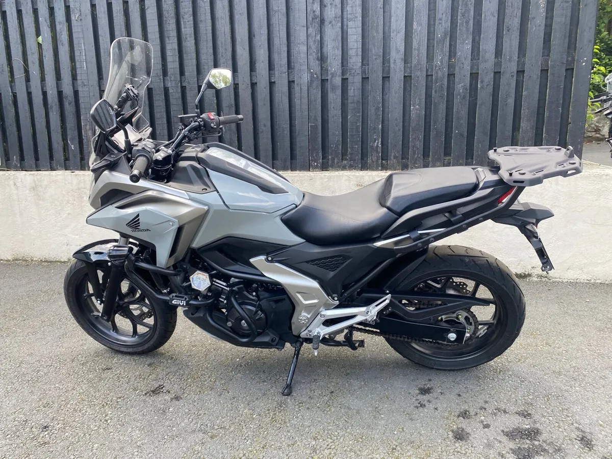 23 nc750x - Image 1