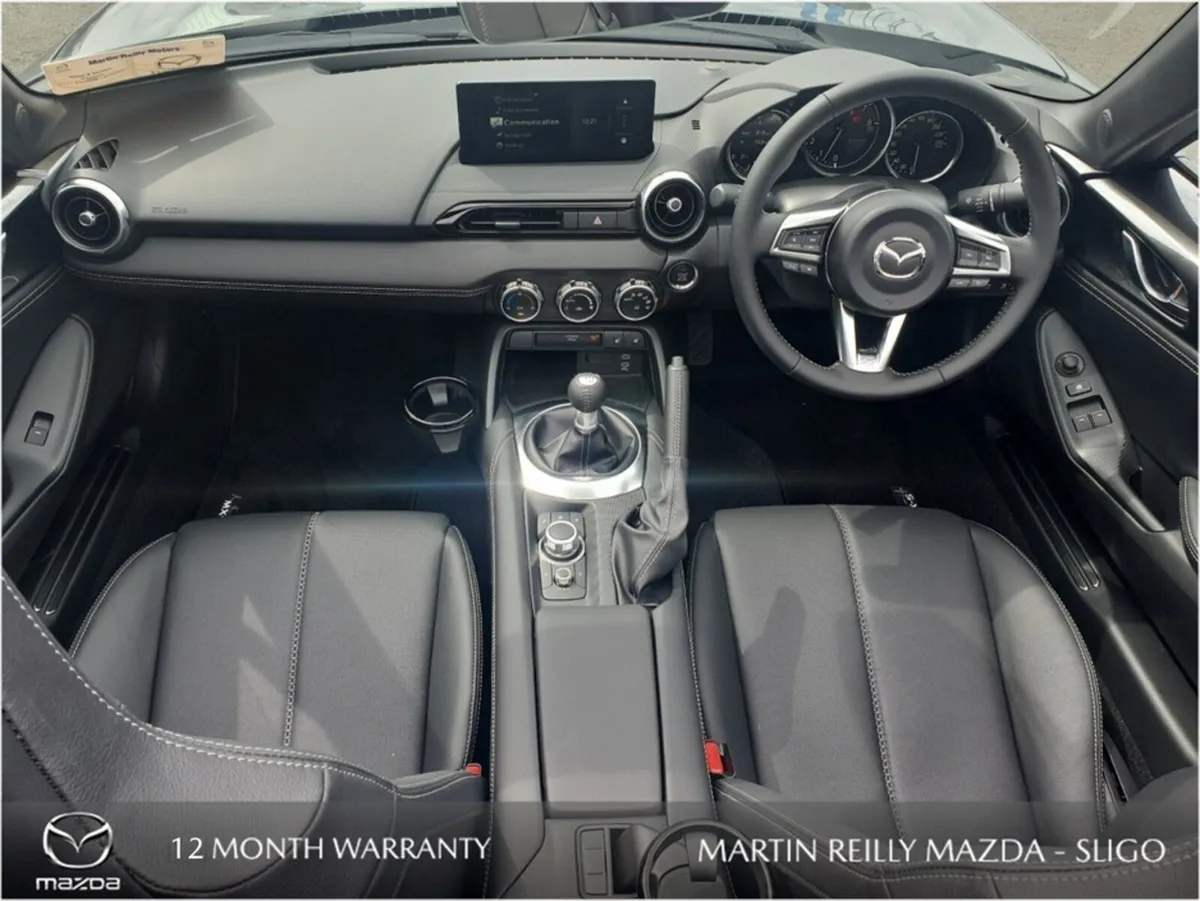 Mazda MX-5 2ST 1.5L Skysctiv G Exclusive Line - Image 2