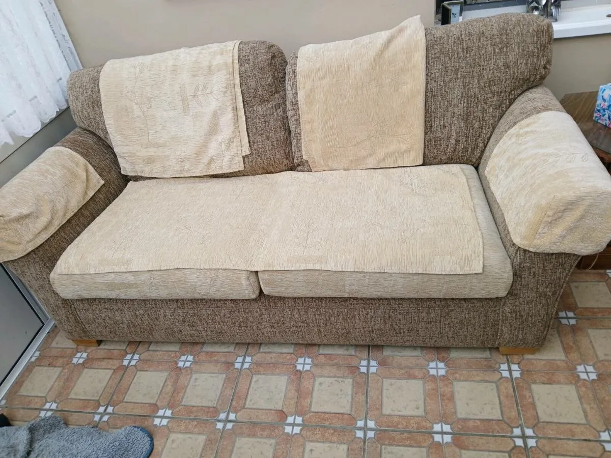 Couch - Image 2
