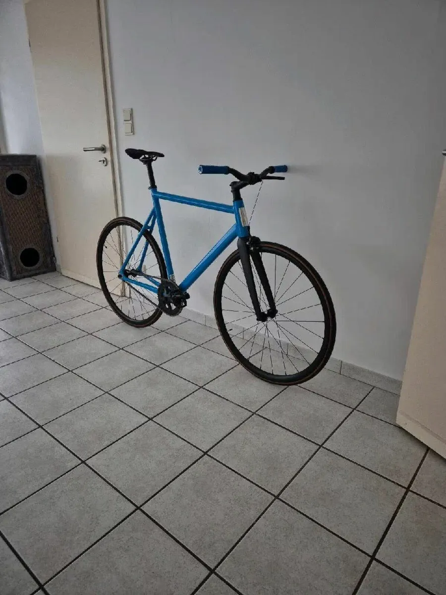 8Bar KRZBERG V7 track bike - Image 1