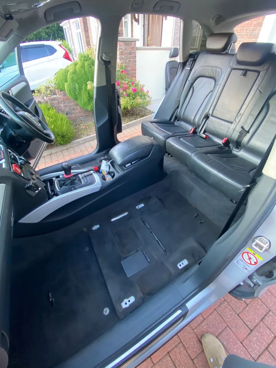 2010 Audi Q5 Quattro (4X4) 2.0 TDI Good Condition - Image 4