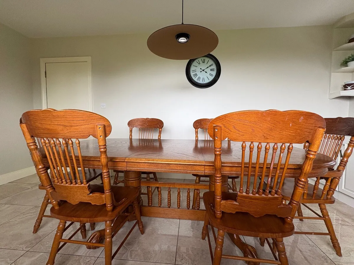 Dining table and chairs - Image 1