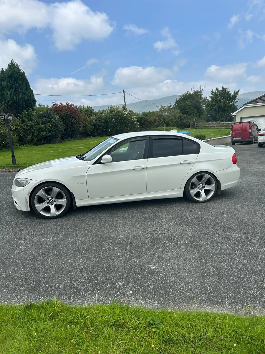 BMW 318I M-Sport VERY CLEAN - Image 1