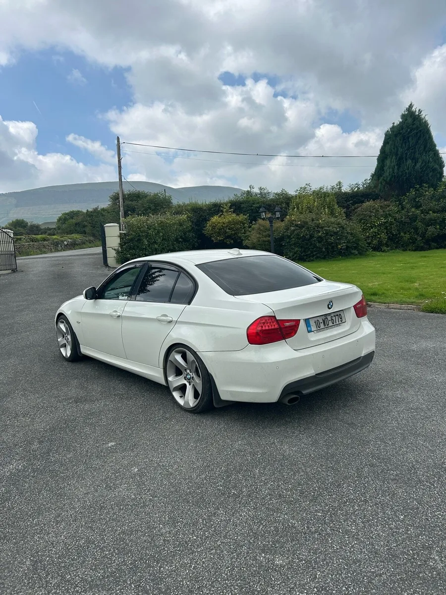 BMW 318I M-Sport VERY CLEAN - Image 3