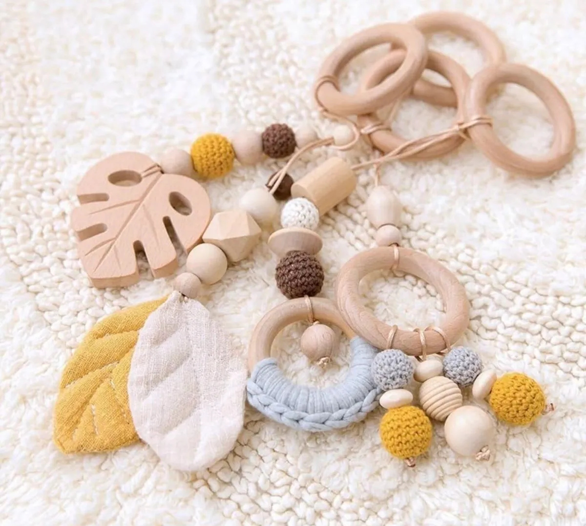 4 handing rattles - Image 2