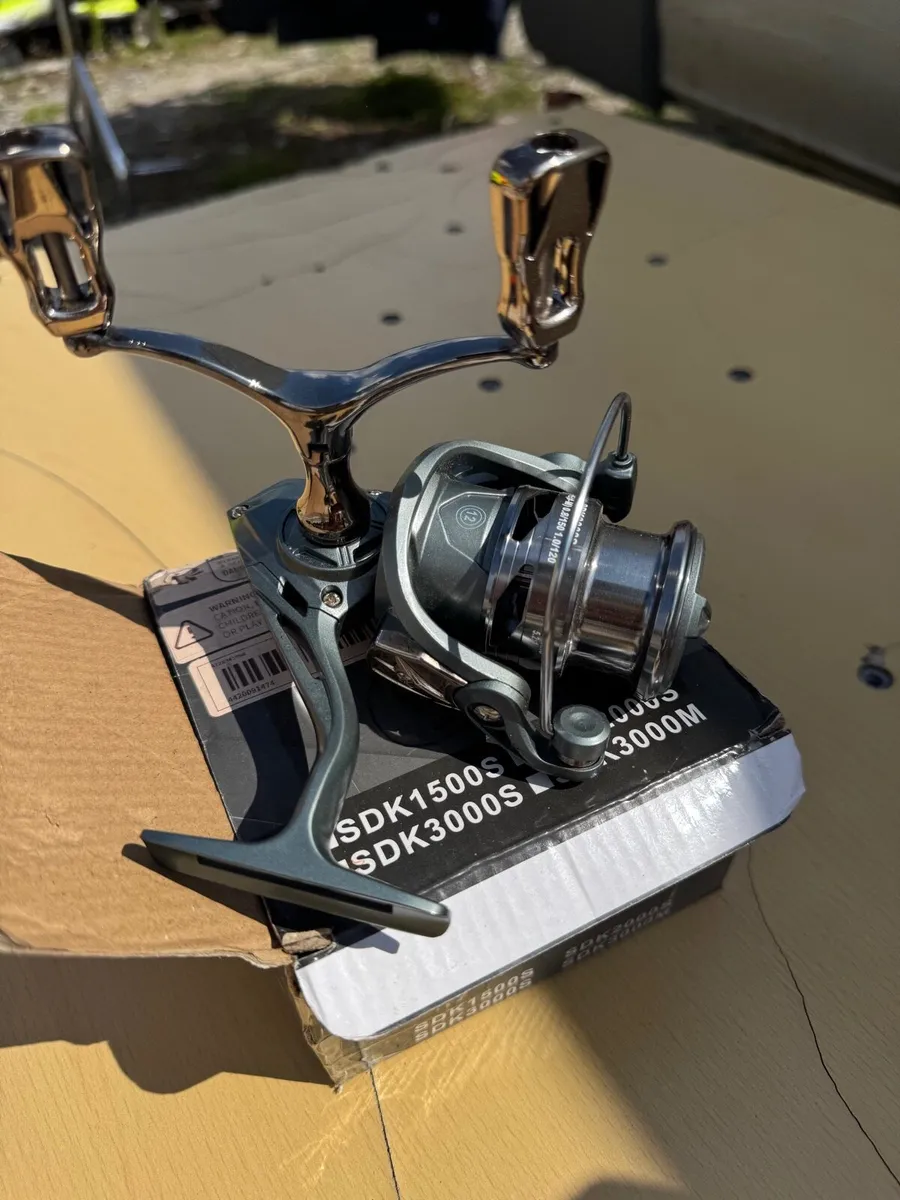 New Feeder Float Match Fishing Reel - Image 2