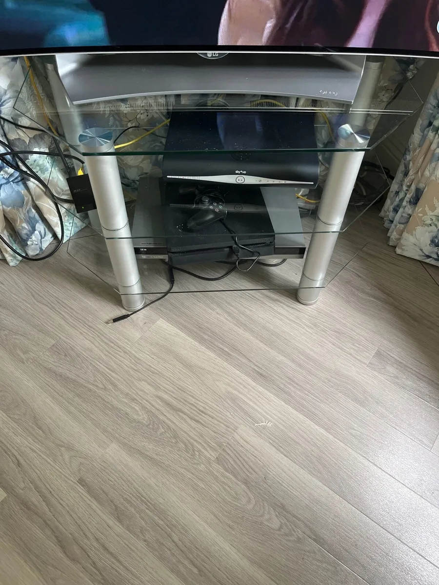 Tv stand - Image 2
