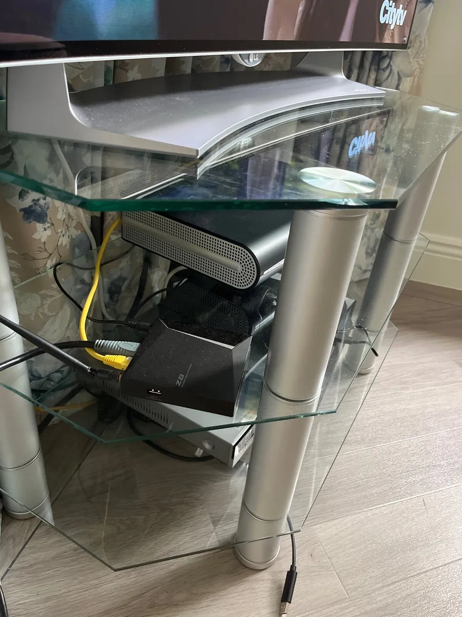 Tv stand - Image 3