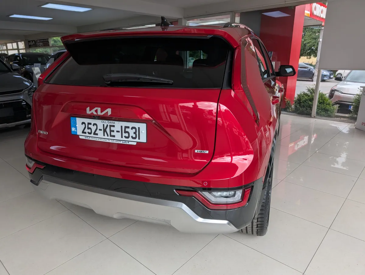 Kia Niro HEV 2025 (Demo) - Image 4