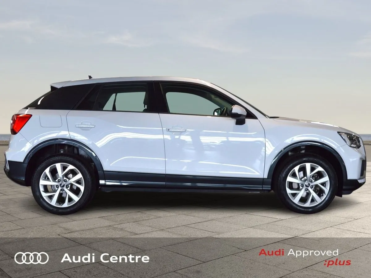 Audi Q2 30 Tfsi 110HP SE - Image 3