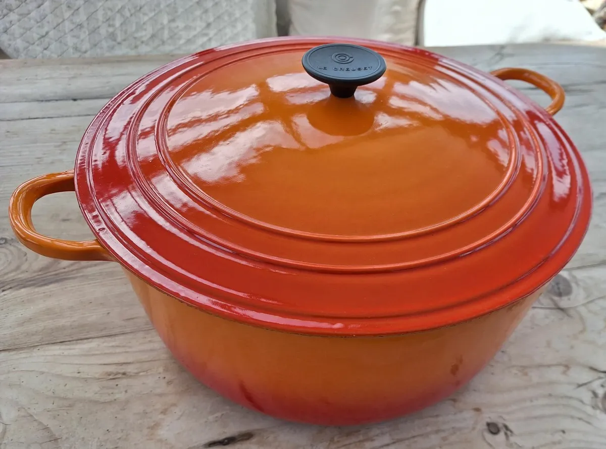 Le Creuset - XL Casserole Pot - Image 1