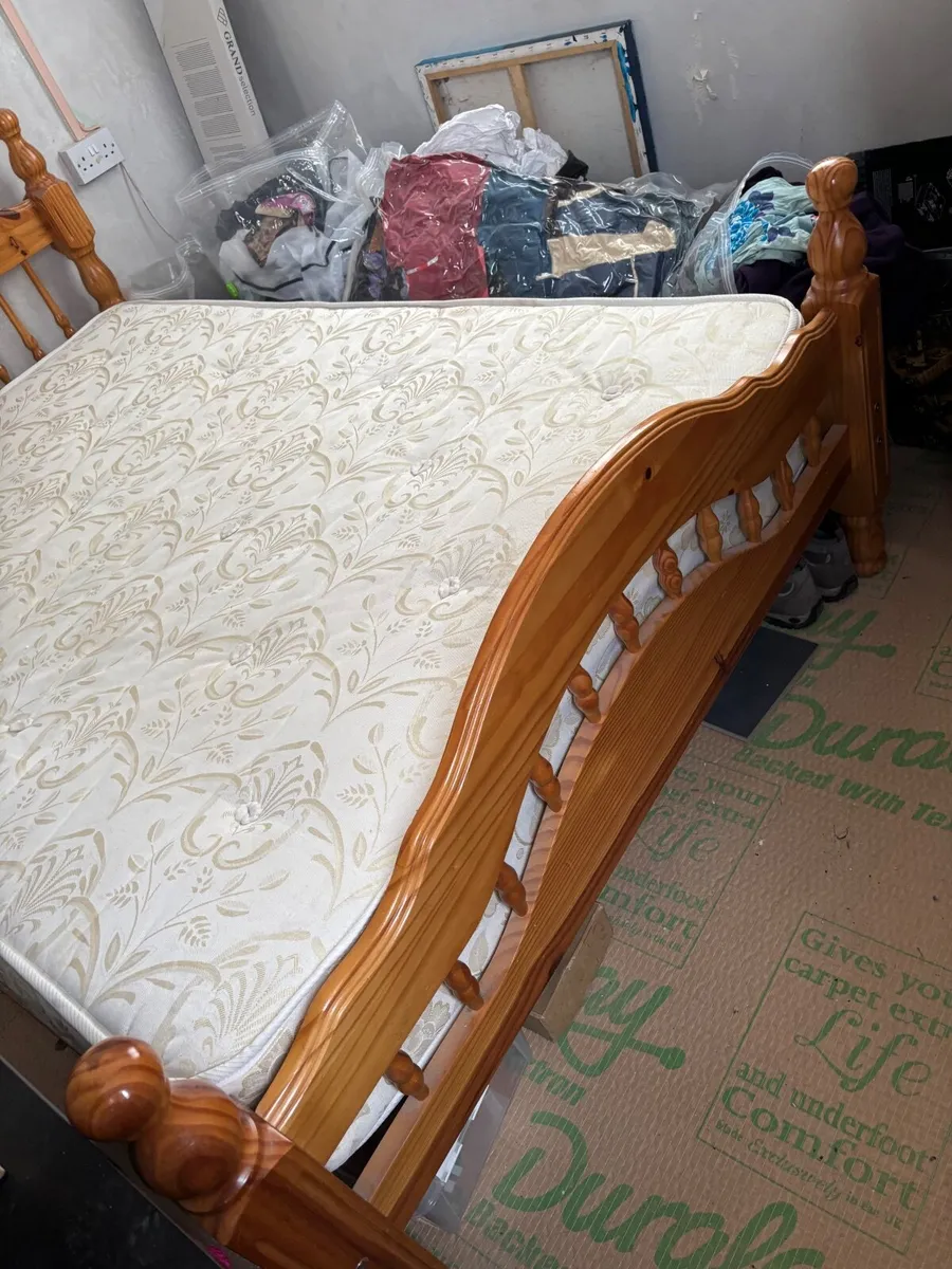 Double bed - Image 2