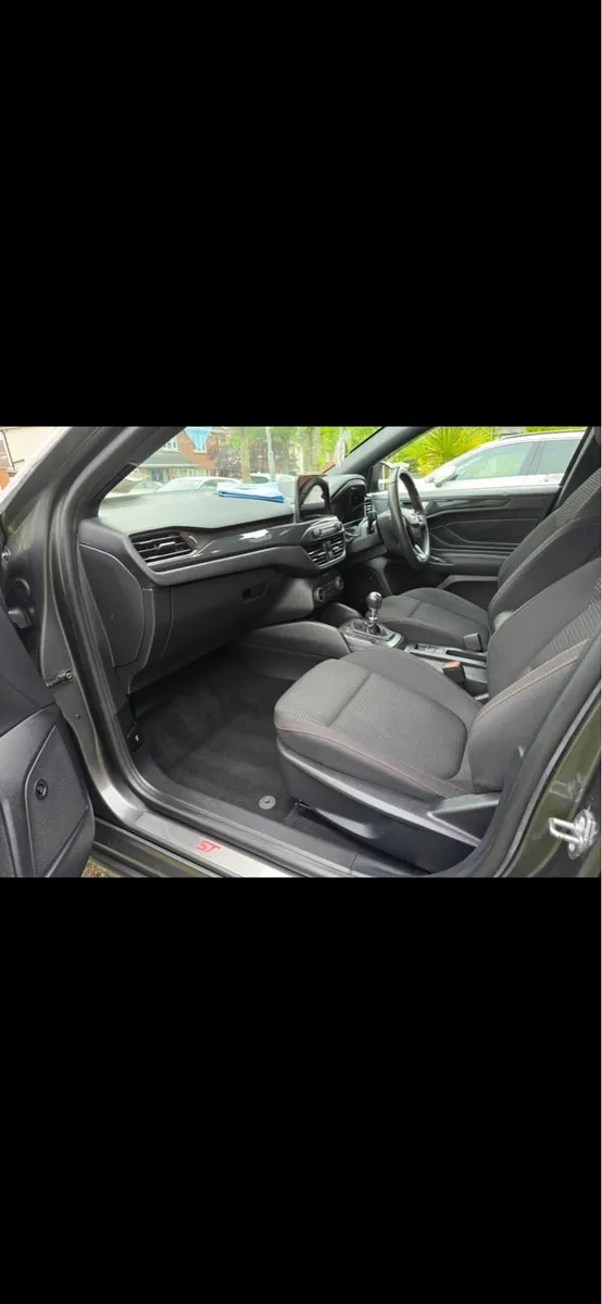 Ford Focus ST line 125BHP - Image 3