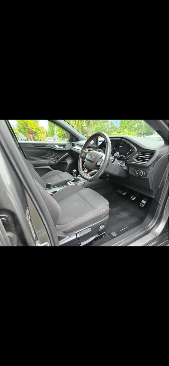 Ford Focus ST line 125BHP - Image 4