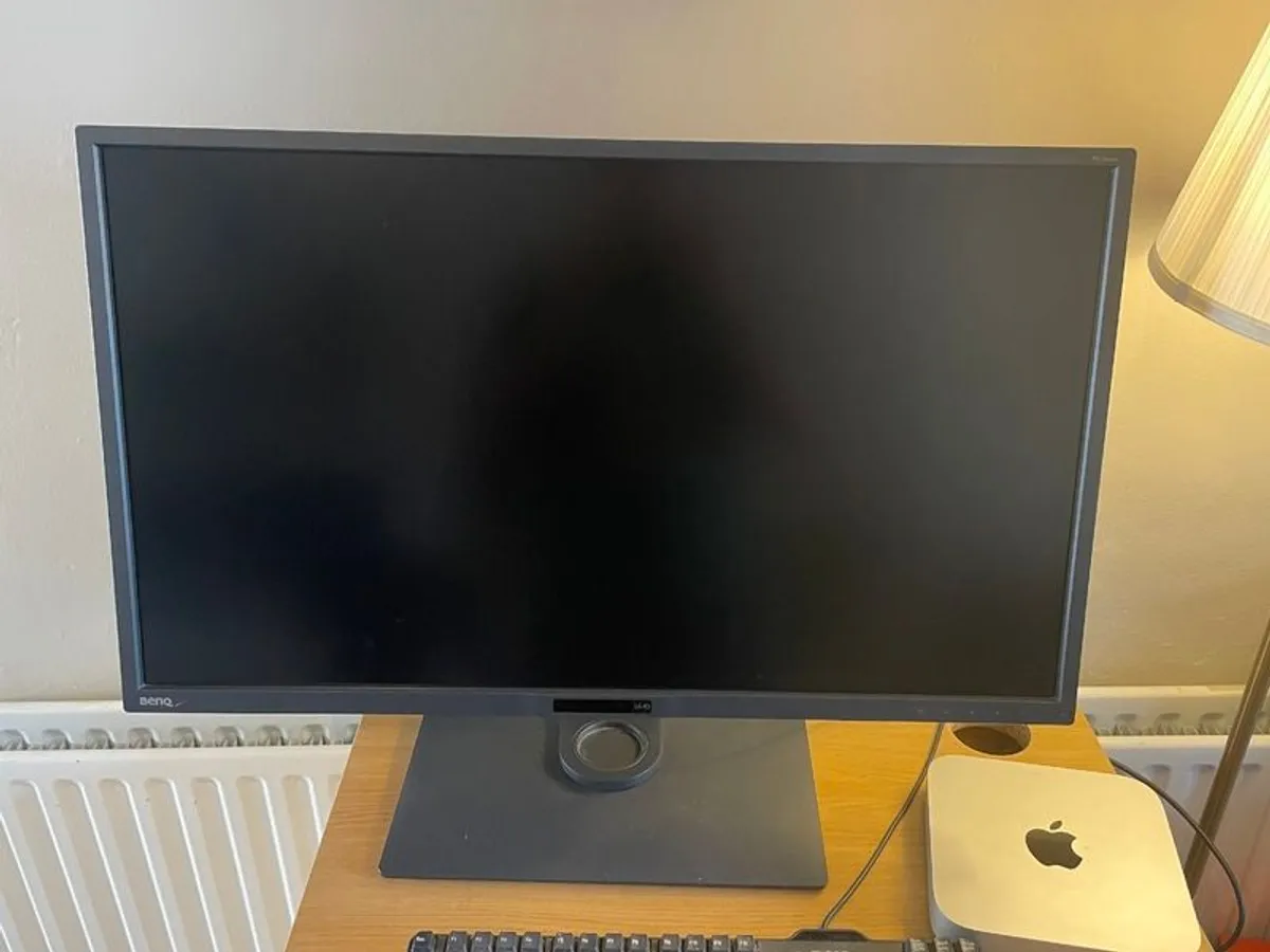 BenQ PD3200U T  32 4K UHD IPS Designer Monitor  Hotkey Puck Excellent Condition - Image 1