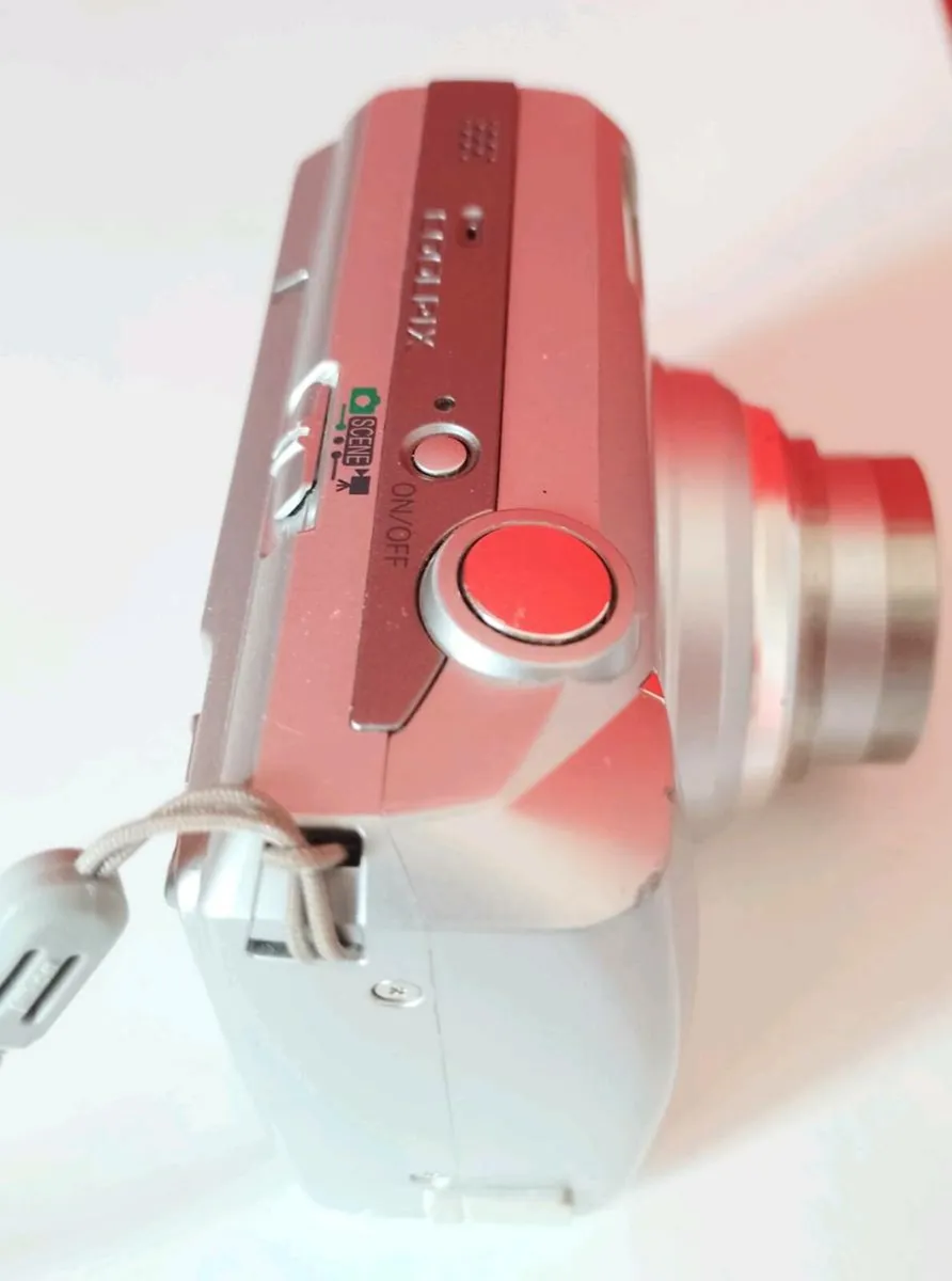 Ninok Coolpix L1 - Image 4