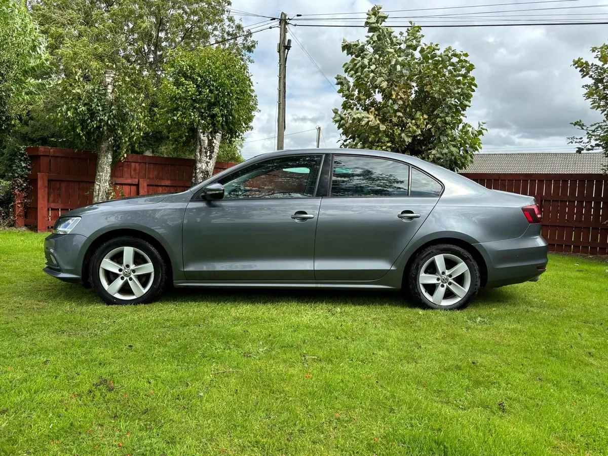 '17 VW Jetta 2L TDi ~ NCT 06/27~ FSH ~ TB Done - Image 4