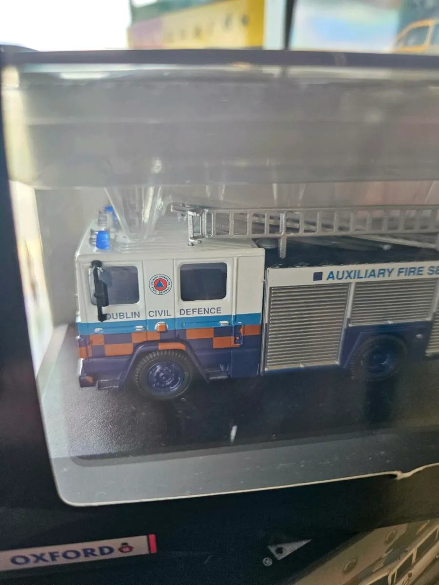 Corgi Dublin Civil Defence Fire Engine - Image 2
