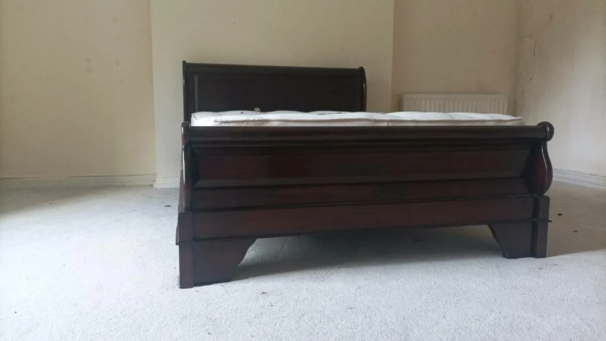 Bedframe - Image 2