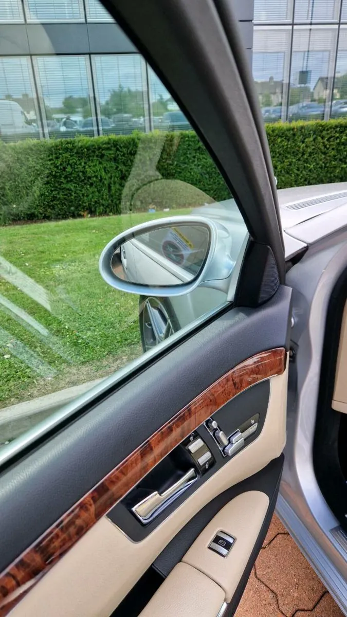 Mercedes S Class long wheal base - Image 4