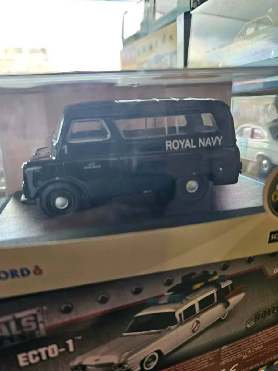 Corgi Oxford Royal Navy Van
