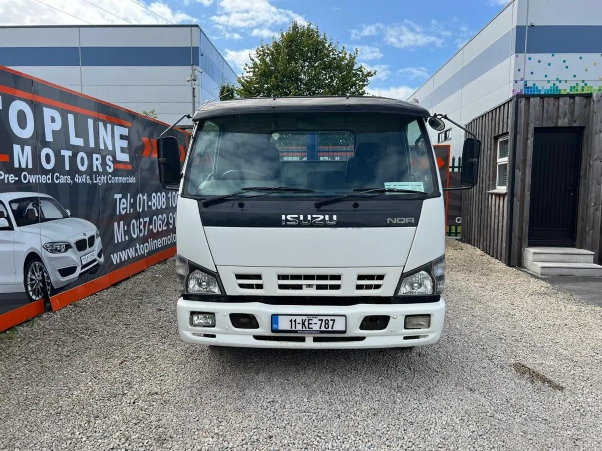 Isuzu NQR New Tipper//great Condition// Low KMS - Image 3