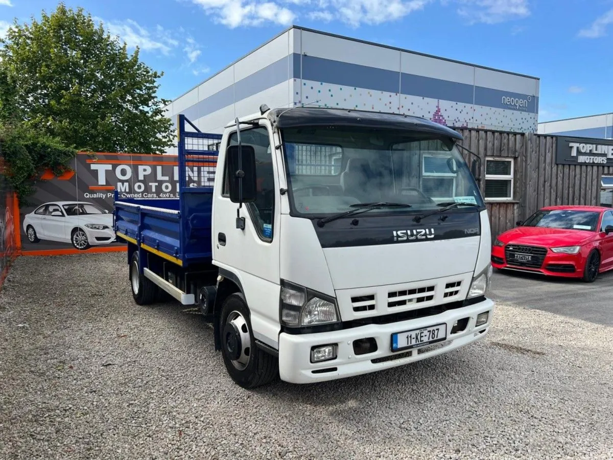 Isuzu NQR New Tipper//great Condition// Low KMS - Image 4