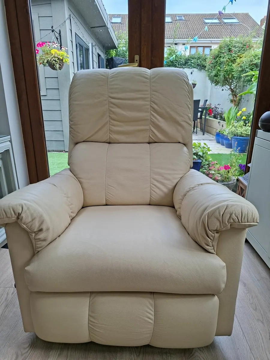 Genuine Lazy Boy Reclining Chair - Image 4