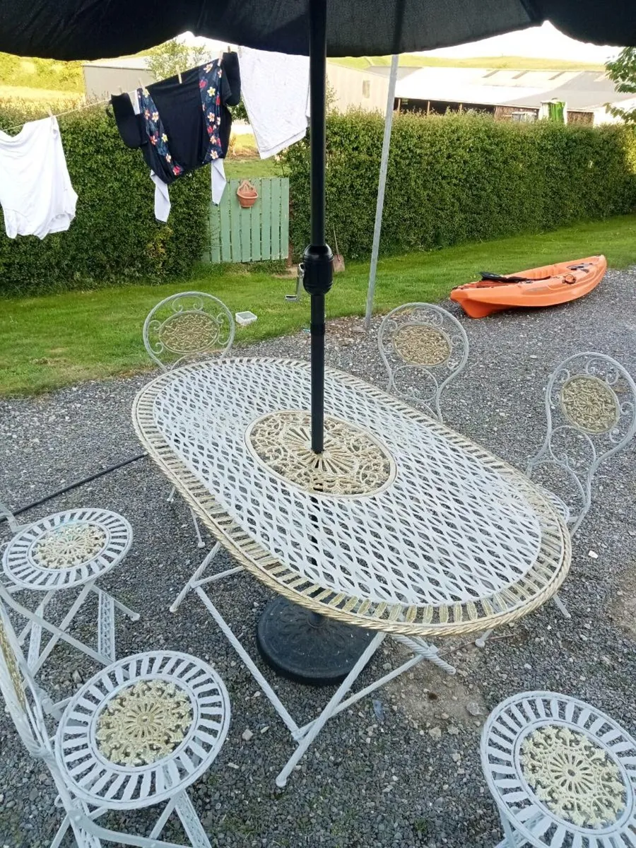 Garden table and Chairs - Image 4