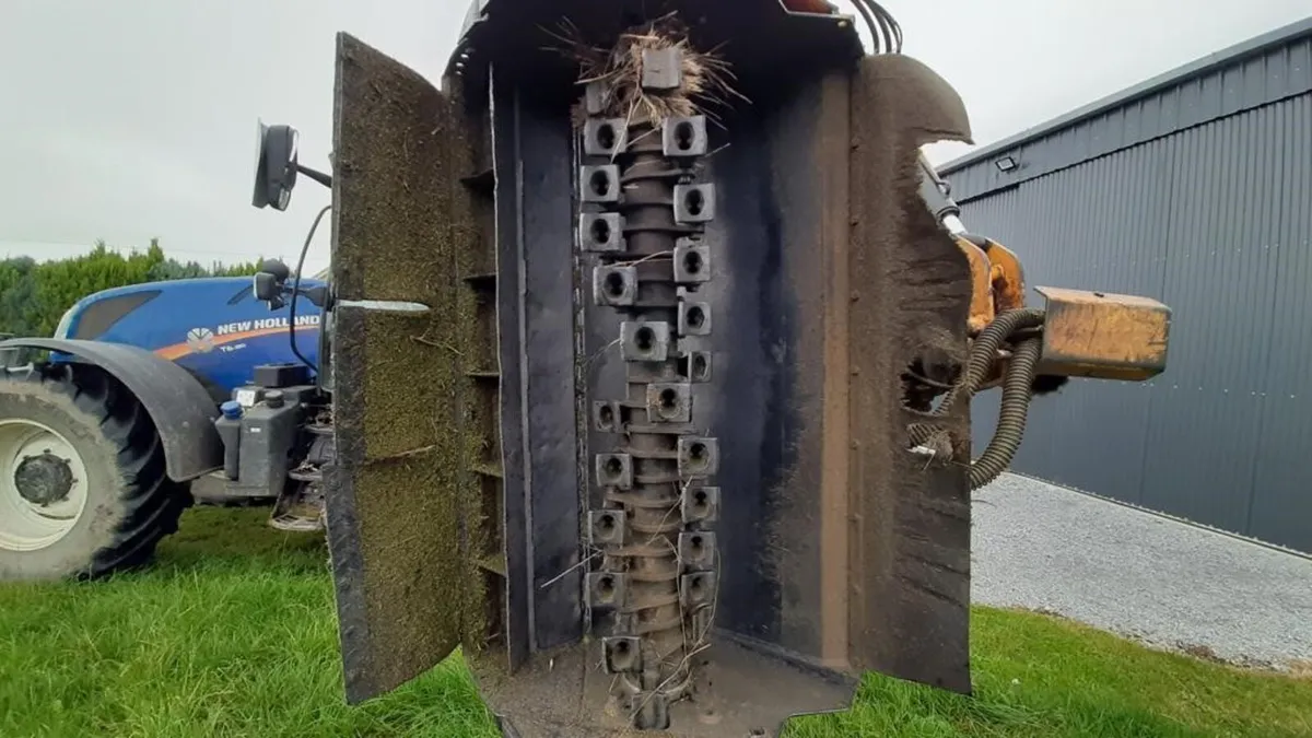MCCONNEL PA7700T EDS, 3350 HOURS - Image 2