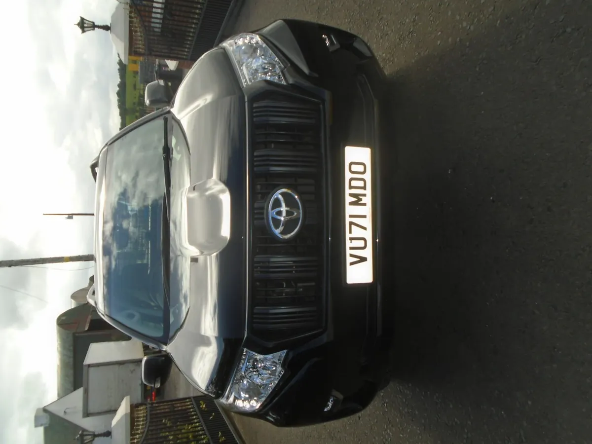2021 Toyota Land Cruiser COMMERCIAL 3 DOOR. - Image 2