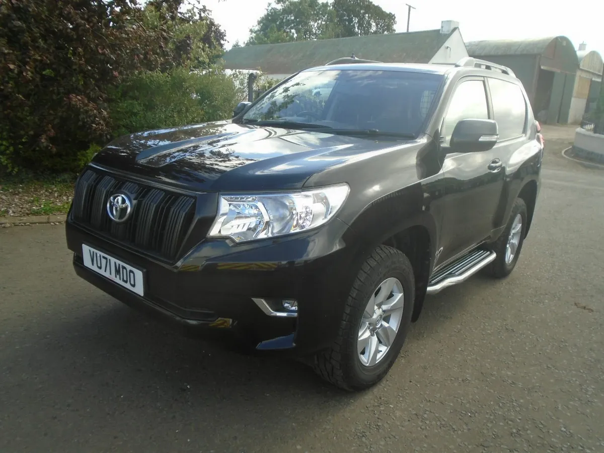 2021 Toyota Land Cruiser COMMERCIAL 3 DOOR. - Image 3