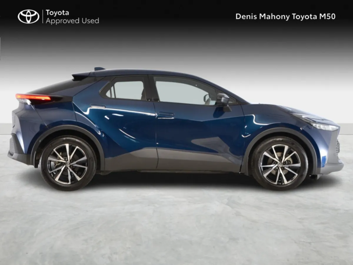 Toyota C-HR Sport Hybrid Auto - Image 3