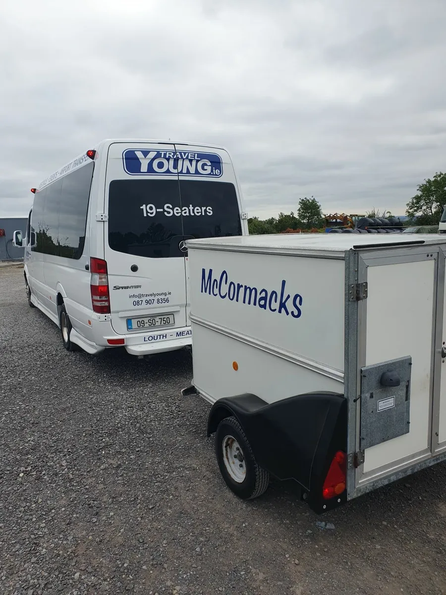 Trailer - Image 1