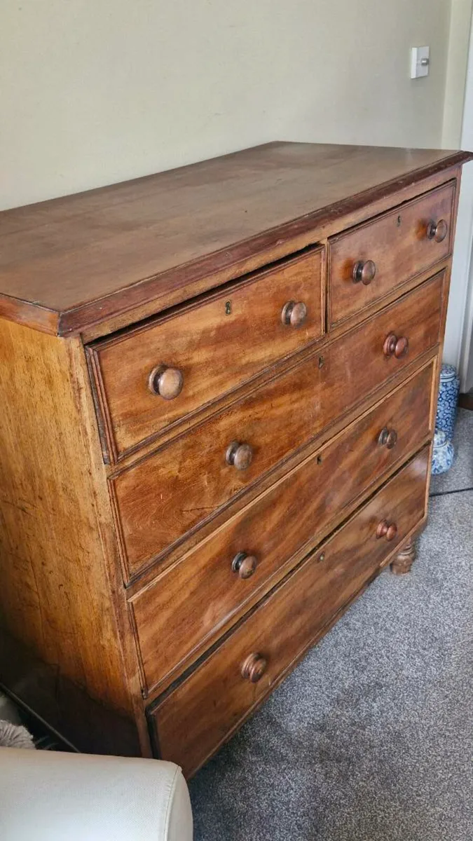 Chest of drawers - Image 2