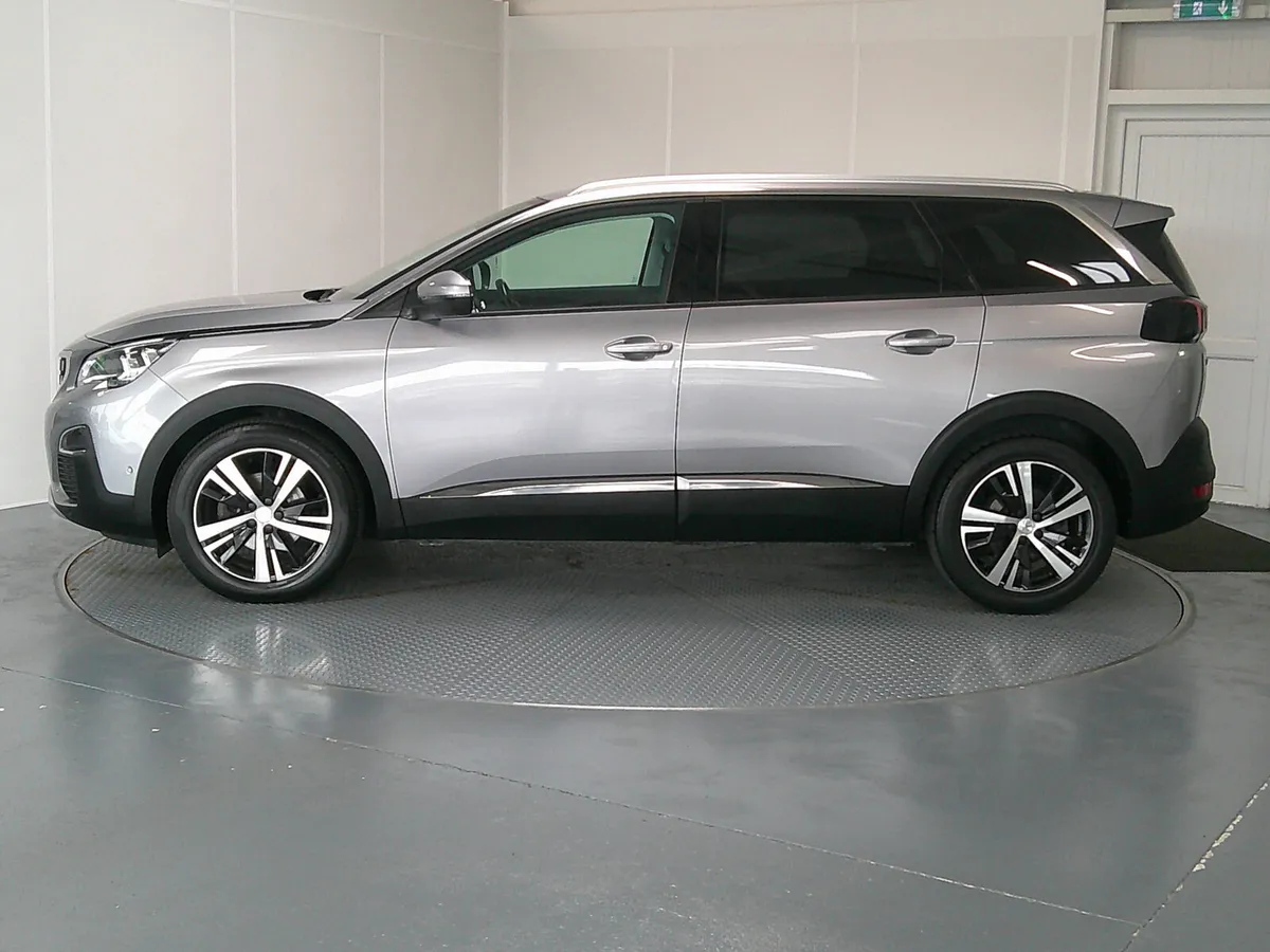 Peugeot 5008 2020 - Image 4