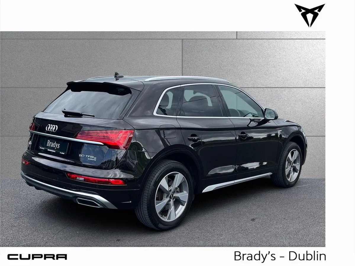 Audi Q5 50 Tfsi e 299HP S Tronic Quattro S Line - Image 3