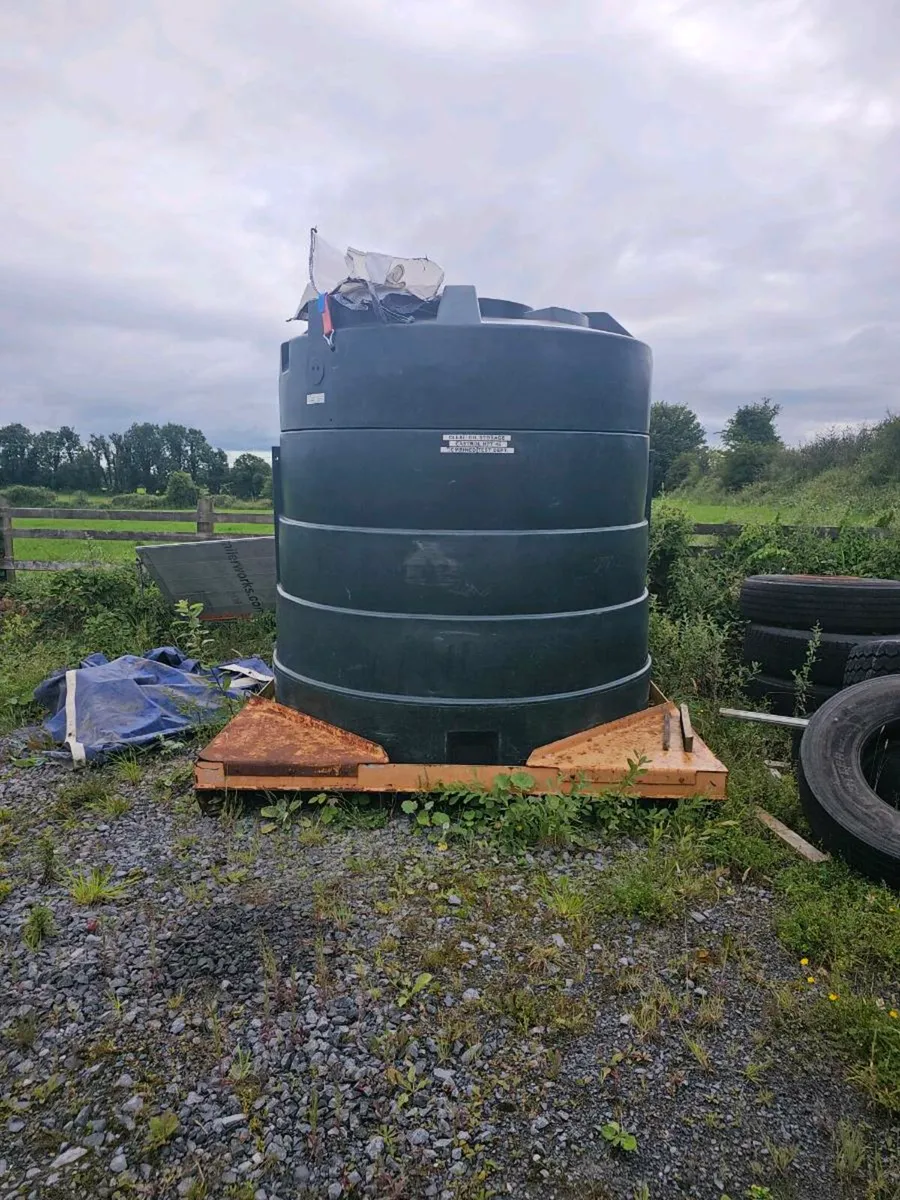 5000 litre bung for diesel/ oil tank - Image 1