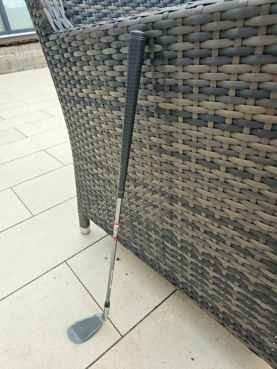 Golf club - Image 2