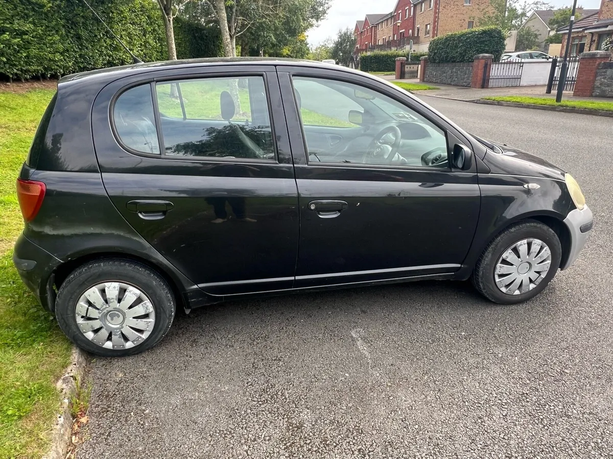 Toyota Yaris 1.0 petrol - Image 2