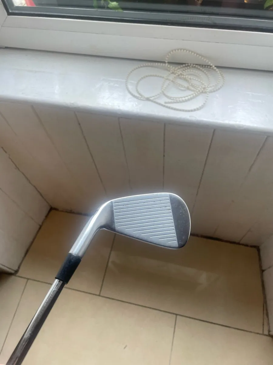 Taylormade Tour Preferred CB irons 3-PW - Image 3