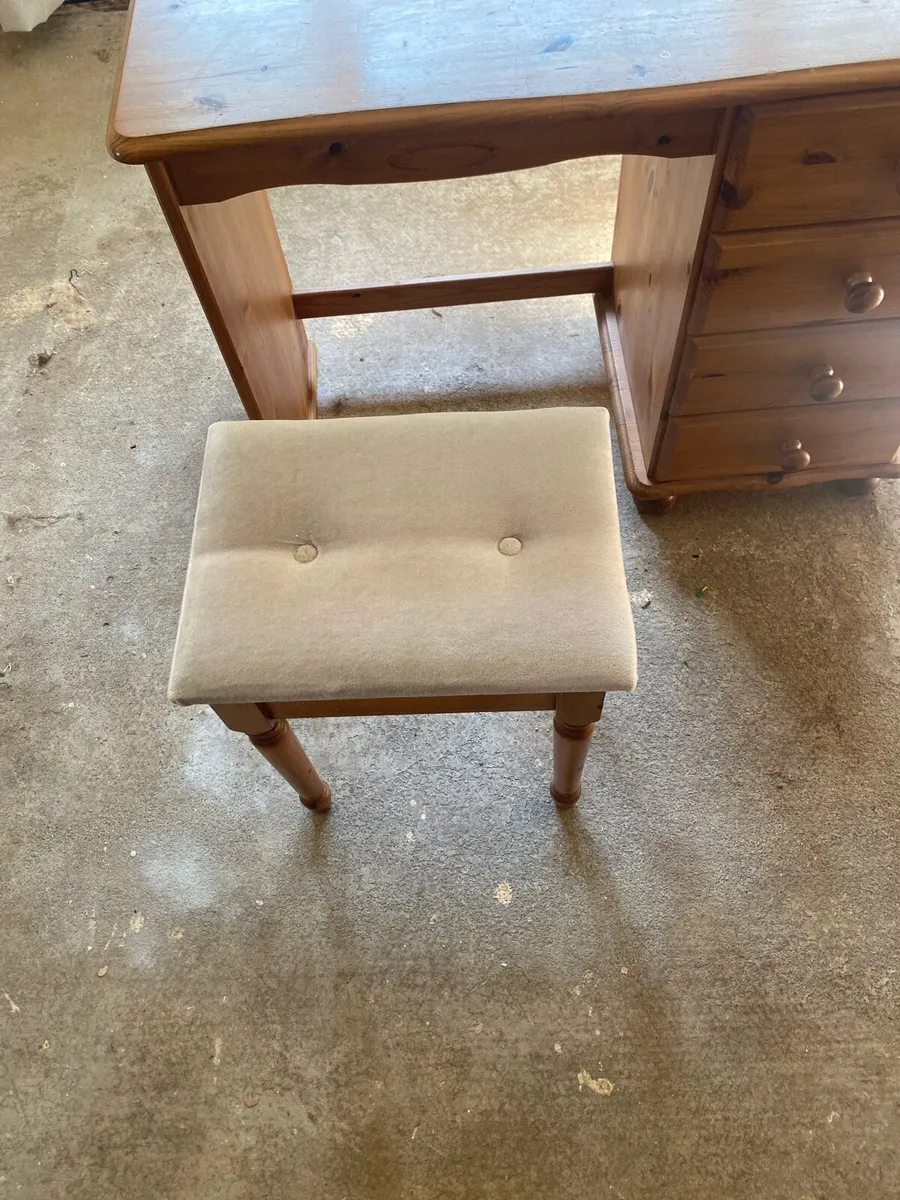 Bedroom table - Image 2