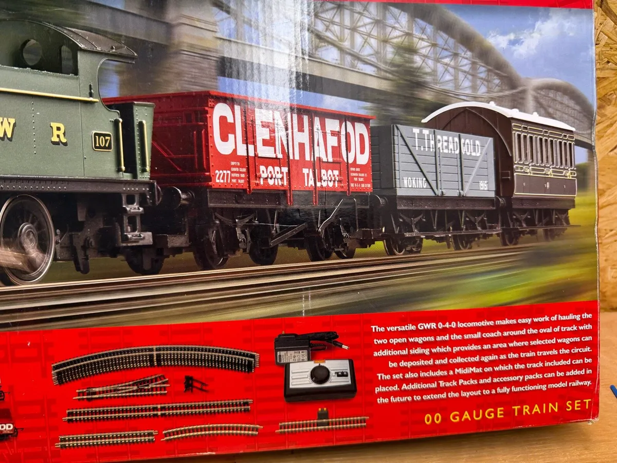 Hornby GWR passenger freight - Image 4